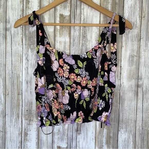 NWT AFRM Stein Smocked Crop Top Noir Summer Black Floral - Picture 2 of 6